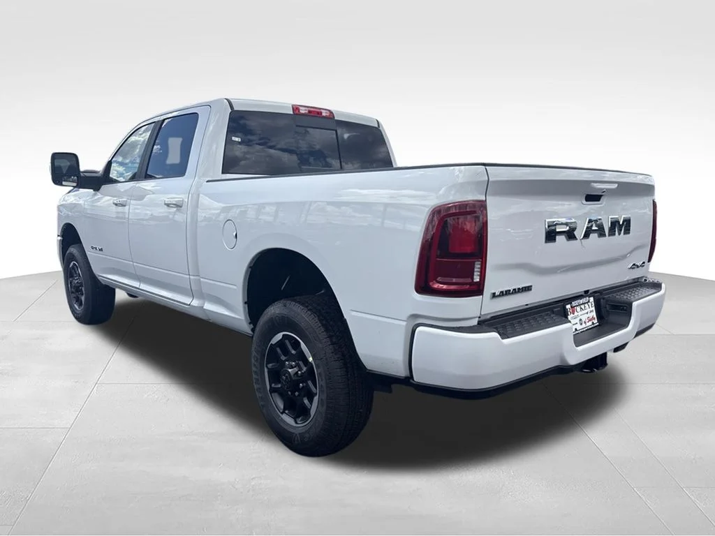 New 2026 Bright White Clear-Coat Exterior Paint RAM LARAMIE image 5