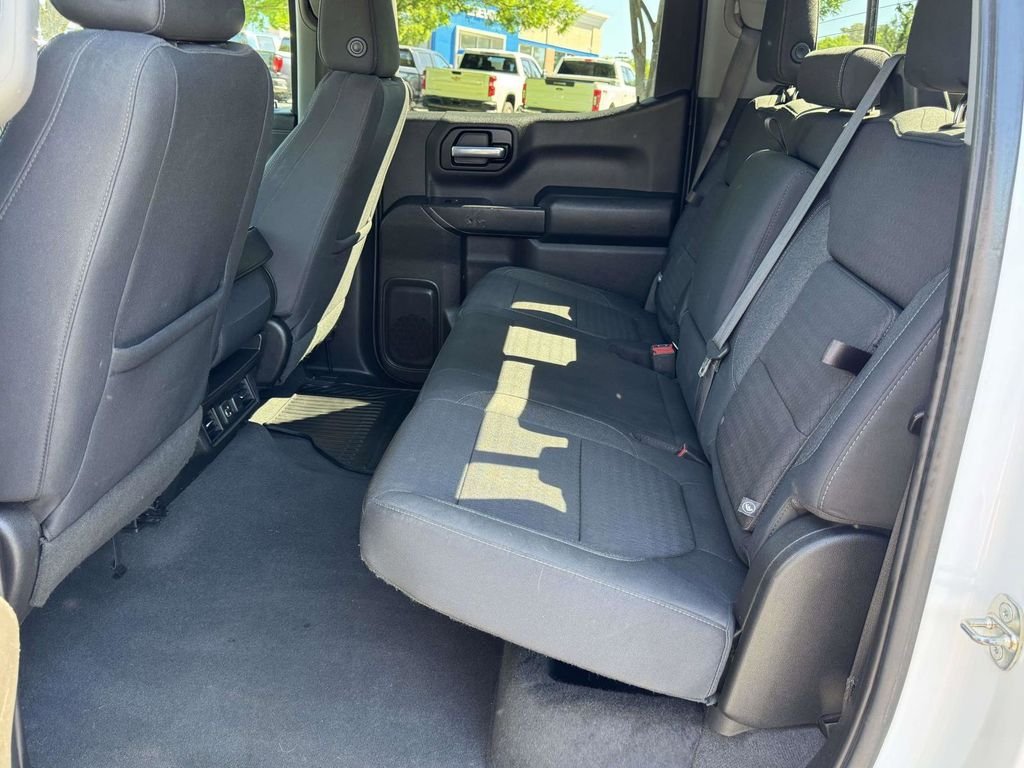 Used 2019 White Chevrolet LT image 17
