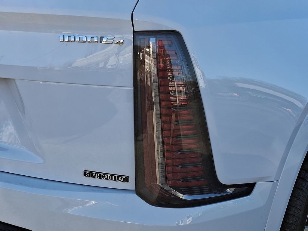 2025 Cadillac Escalade IQ Luxury 2 - Photo 11