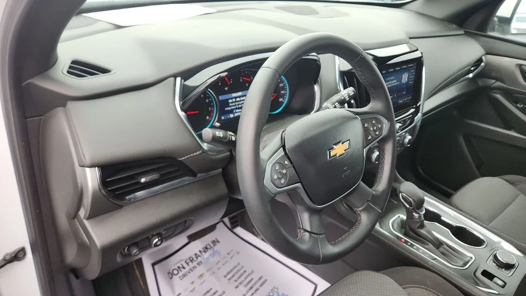 Used 2023 White Chevrolet LT image 18
