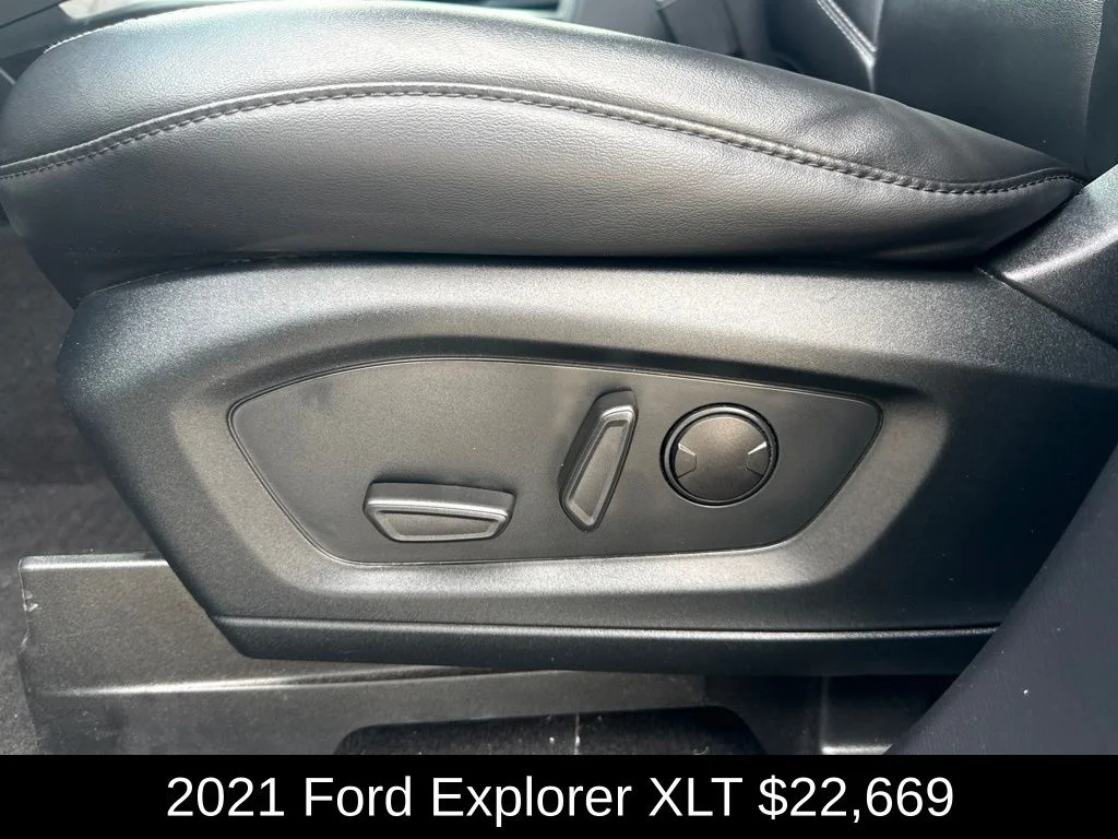 Used 2021 Black Ford XLT image 13