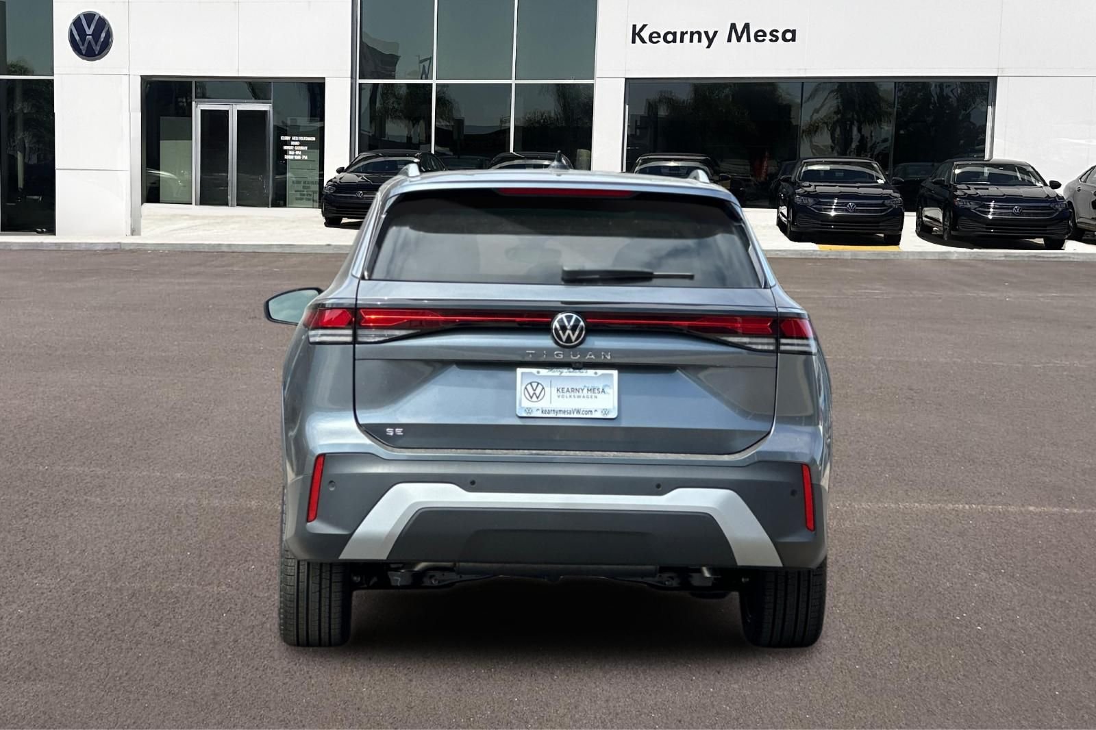 New 2026 Platinum Gray Metallic Volkswagen 2.0T SE image 5