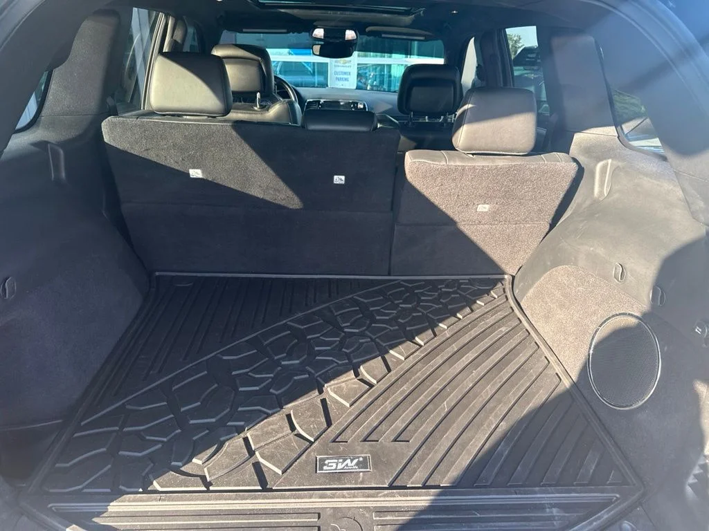 Used 2021 Black Jeep Limited image 9