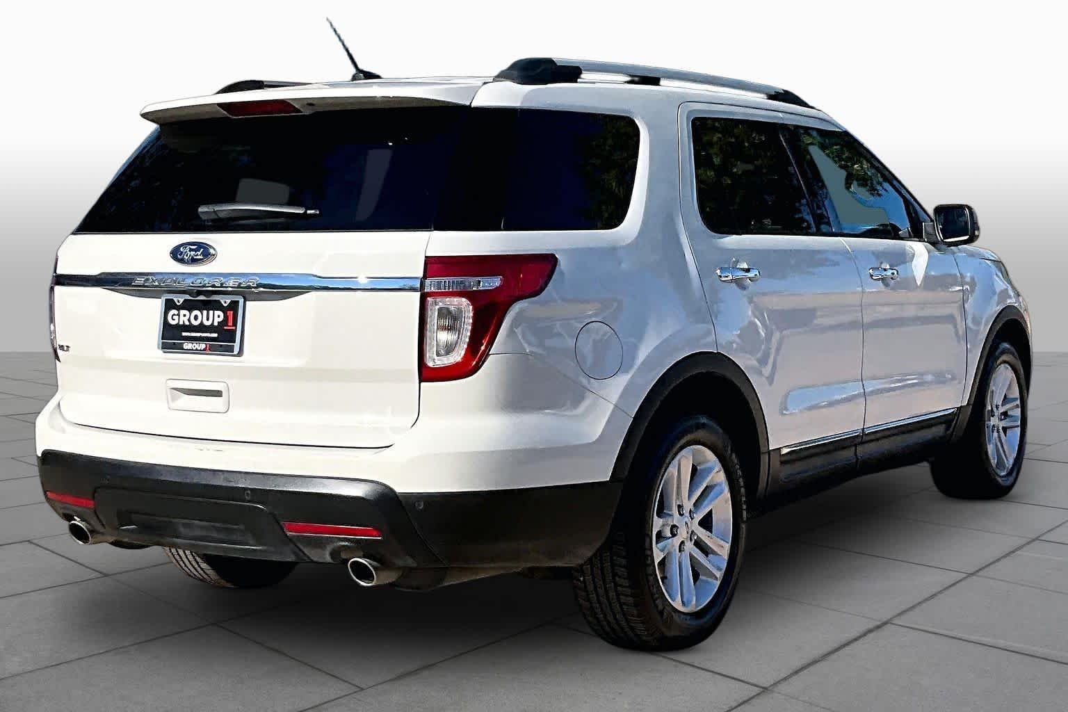 Used 2012 White Suede Ford XLT image 12
