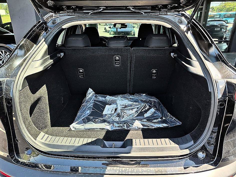 New 2026 Jet Black Mica Mazda 2.5 S AWD image 31