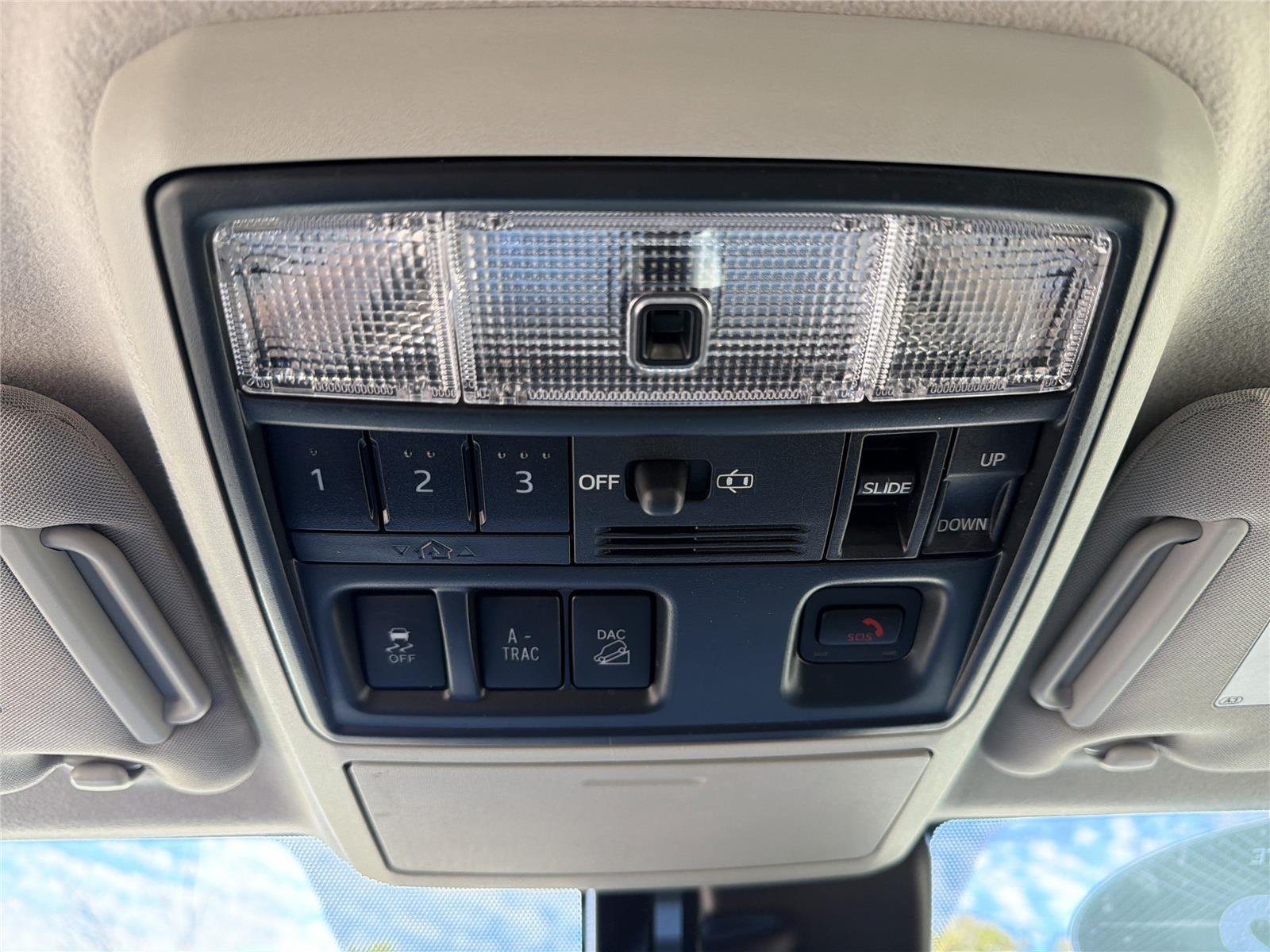 2022 Toyota 4Runner Limited - Photo 17