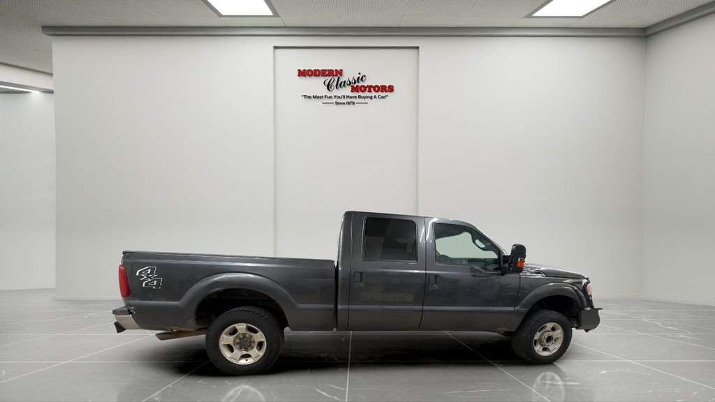 Used 2016 Gray Ford XLT image 8
