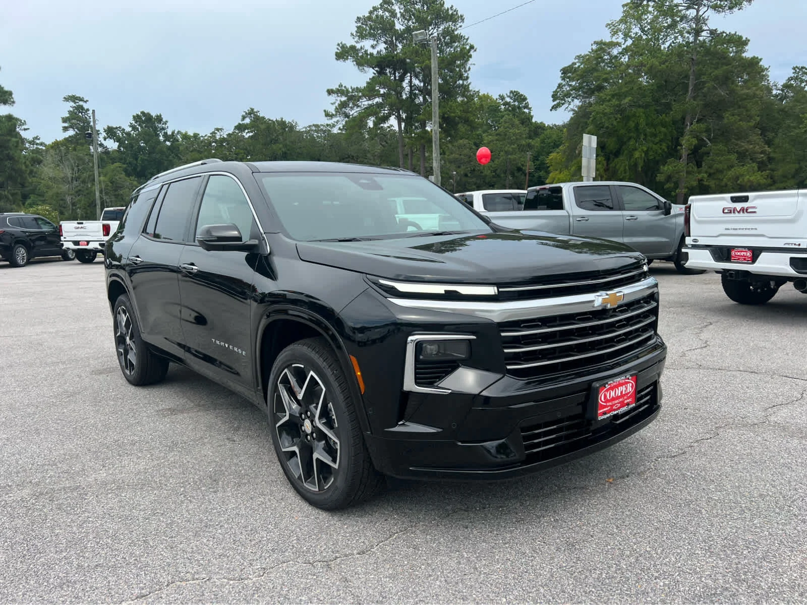 New 2026 Mosaic Black Metallic Chevrolet High Country image 2