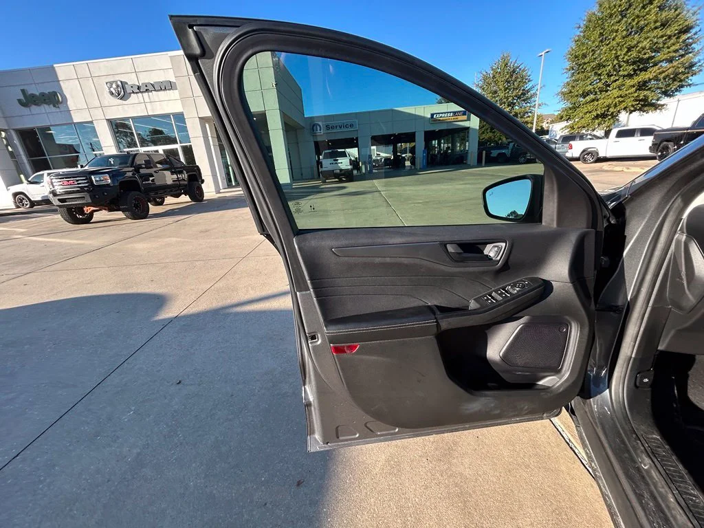 Used 2024 Gray Ford Active image 8
