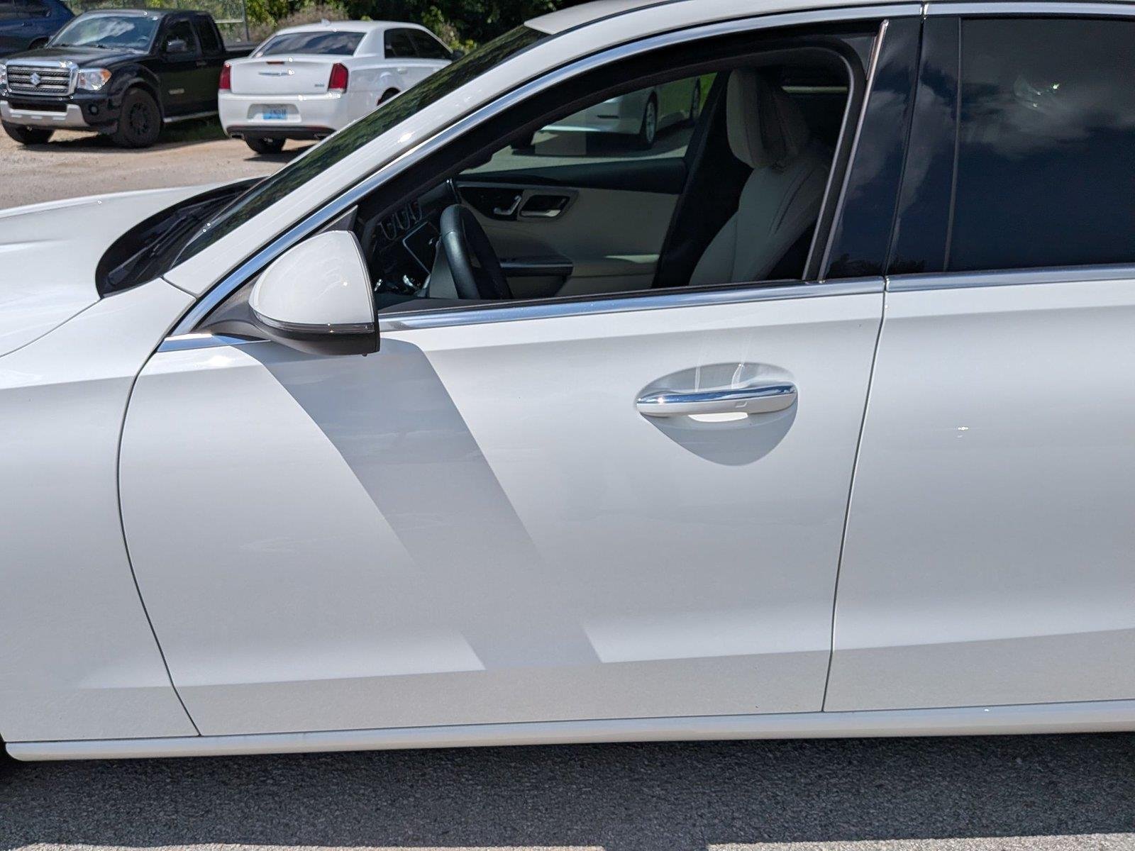 Used 2022 Polar White Mercedes-Benz C 300 image 15