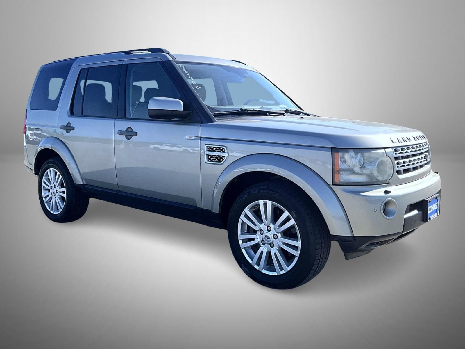 Used 2011 Beige Land Rover V8 image 3