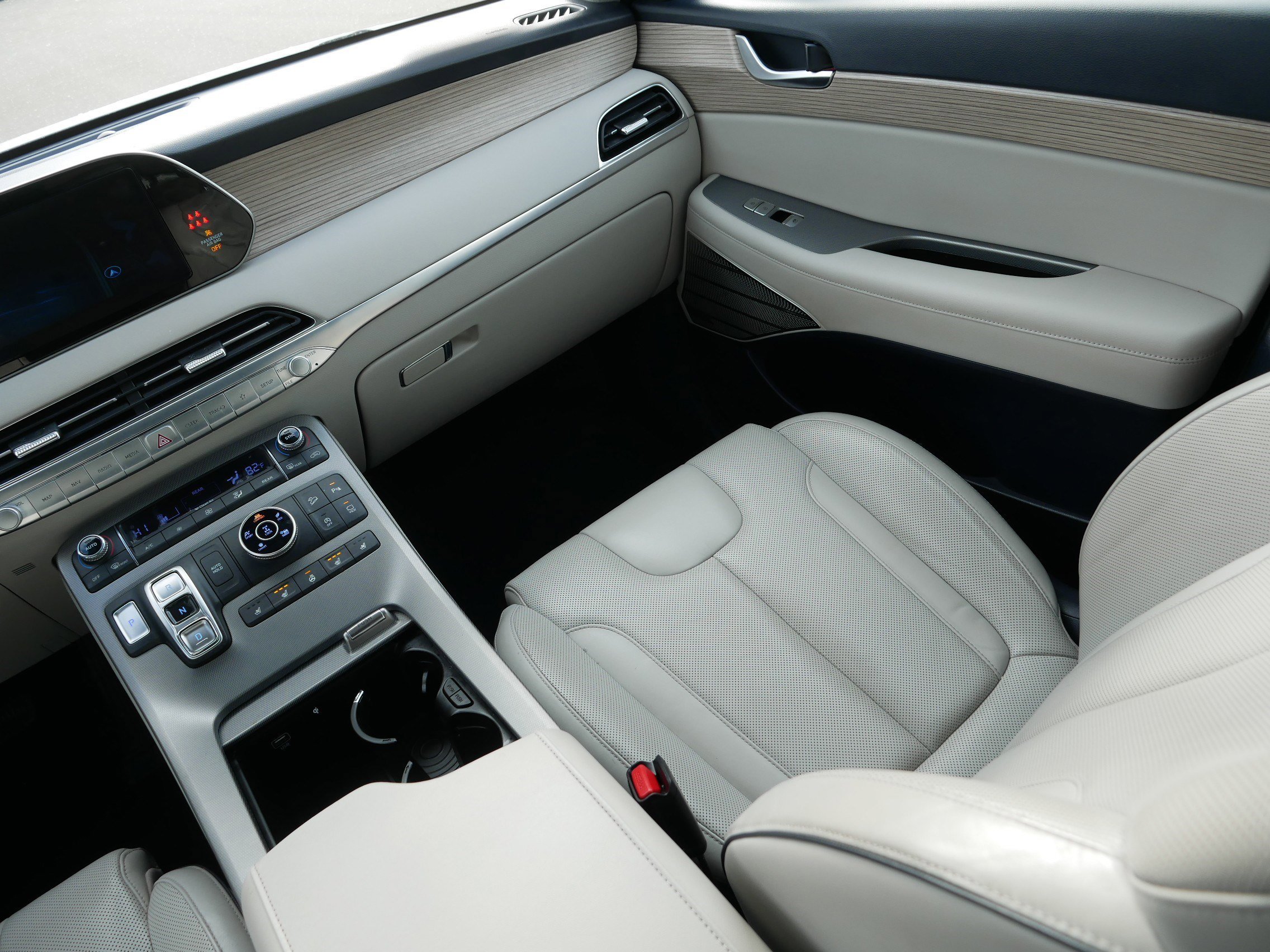 Certified Used 2021 Hyper White Hyundai Limited image 11