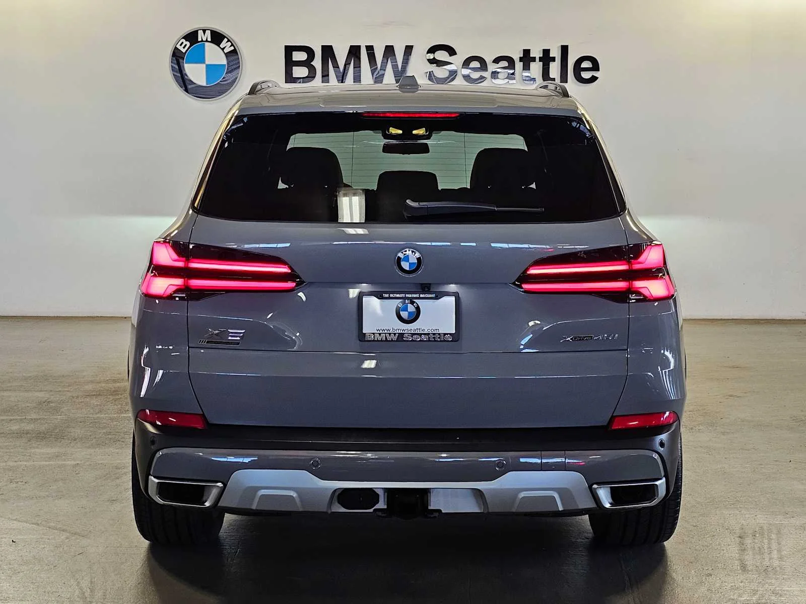 Certified Used 2025 Special Order Color BMW xDrive40i image 5