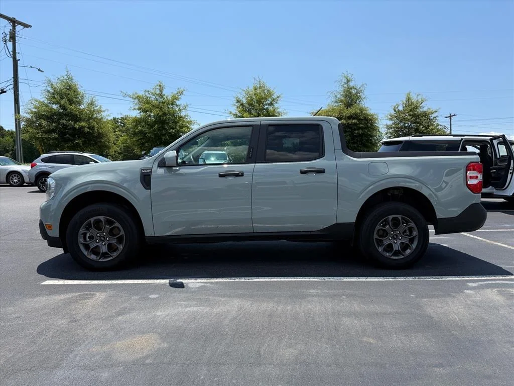 Certified Used 2023 Cactus Green / Gray Ford XLT image 1