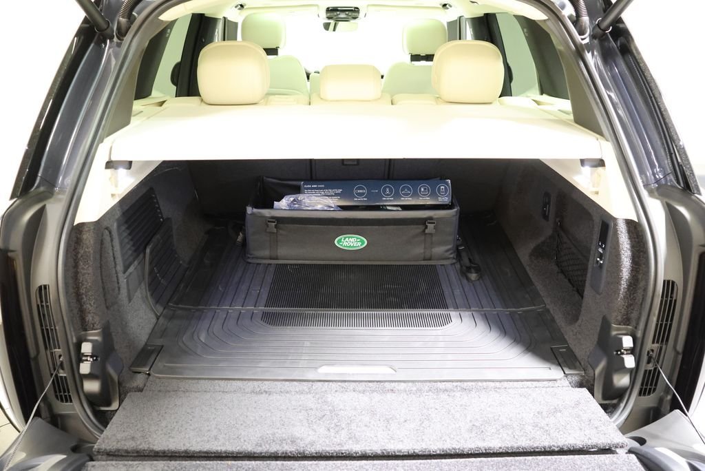 New 2026 Varesine Blue LAND ROVER SE PHEV image 48