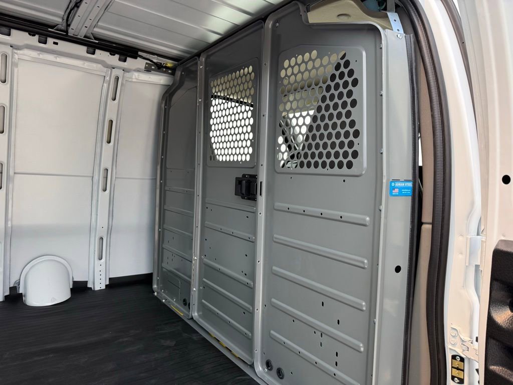 2025 Chevrolet Express Cargo Work Van - Photo 13