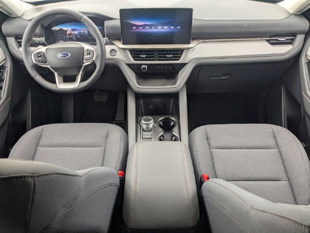 New 2026 Space White Metallic Ford Active image 16