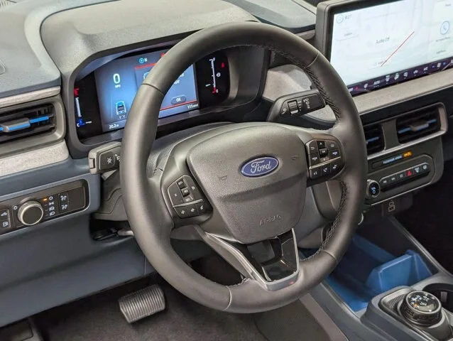 New 2026 Space White Metallic Ford XLT image 35