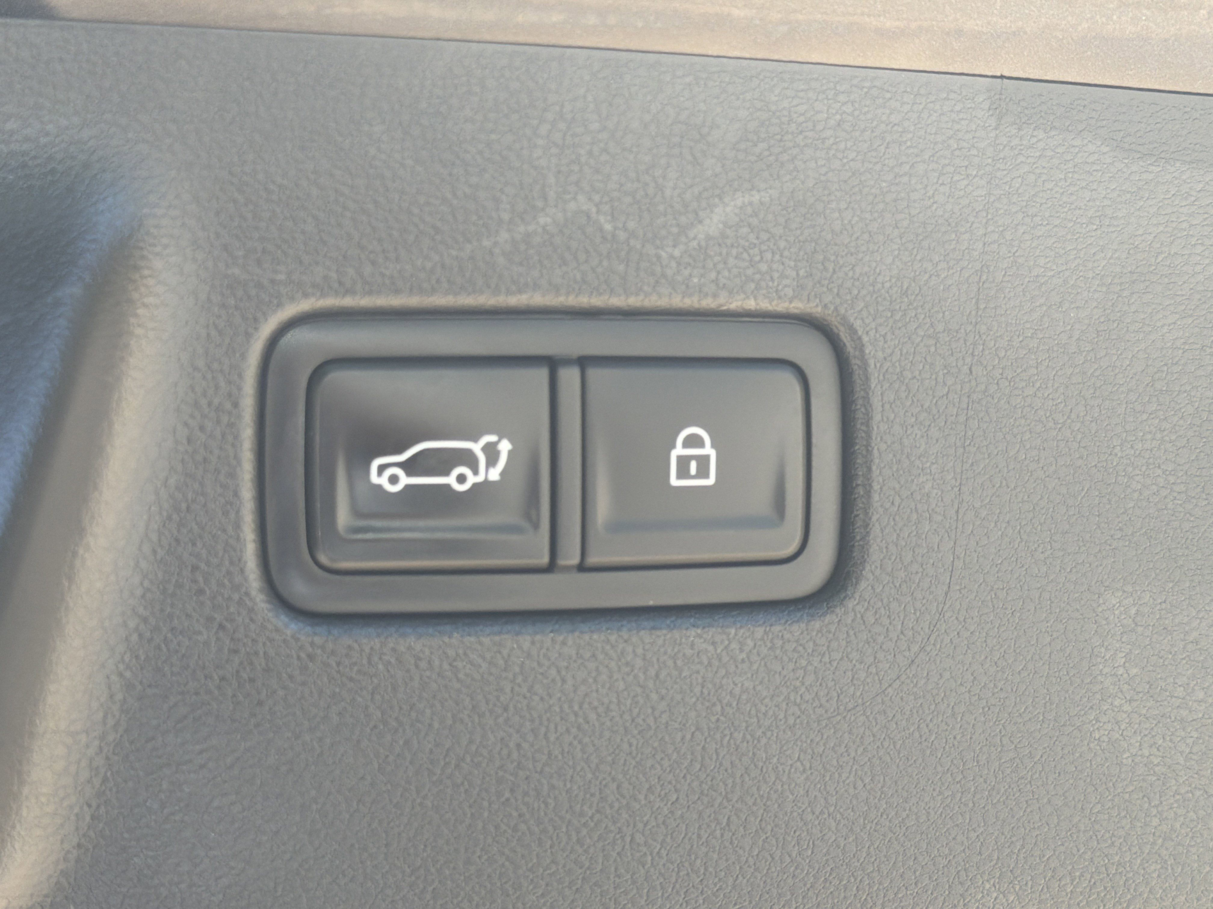 Used 2024 Phantom Black Hyundai SEL image 29