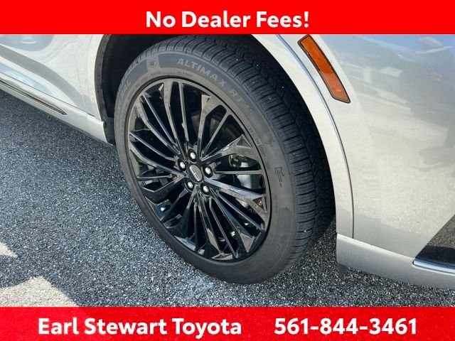 Used 2023 Silver Lincoln Reserve image 57