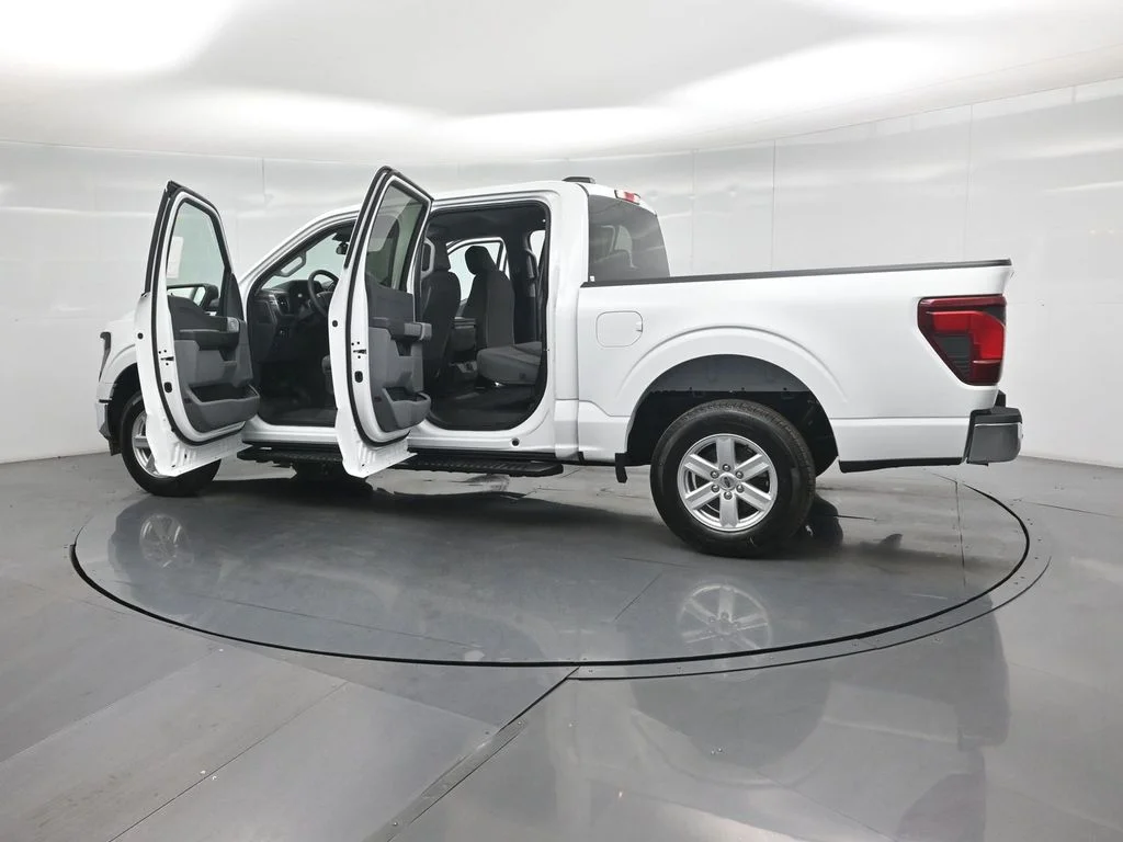 New 2026 Oxford White Ford XL image 29