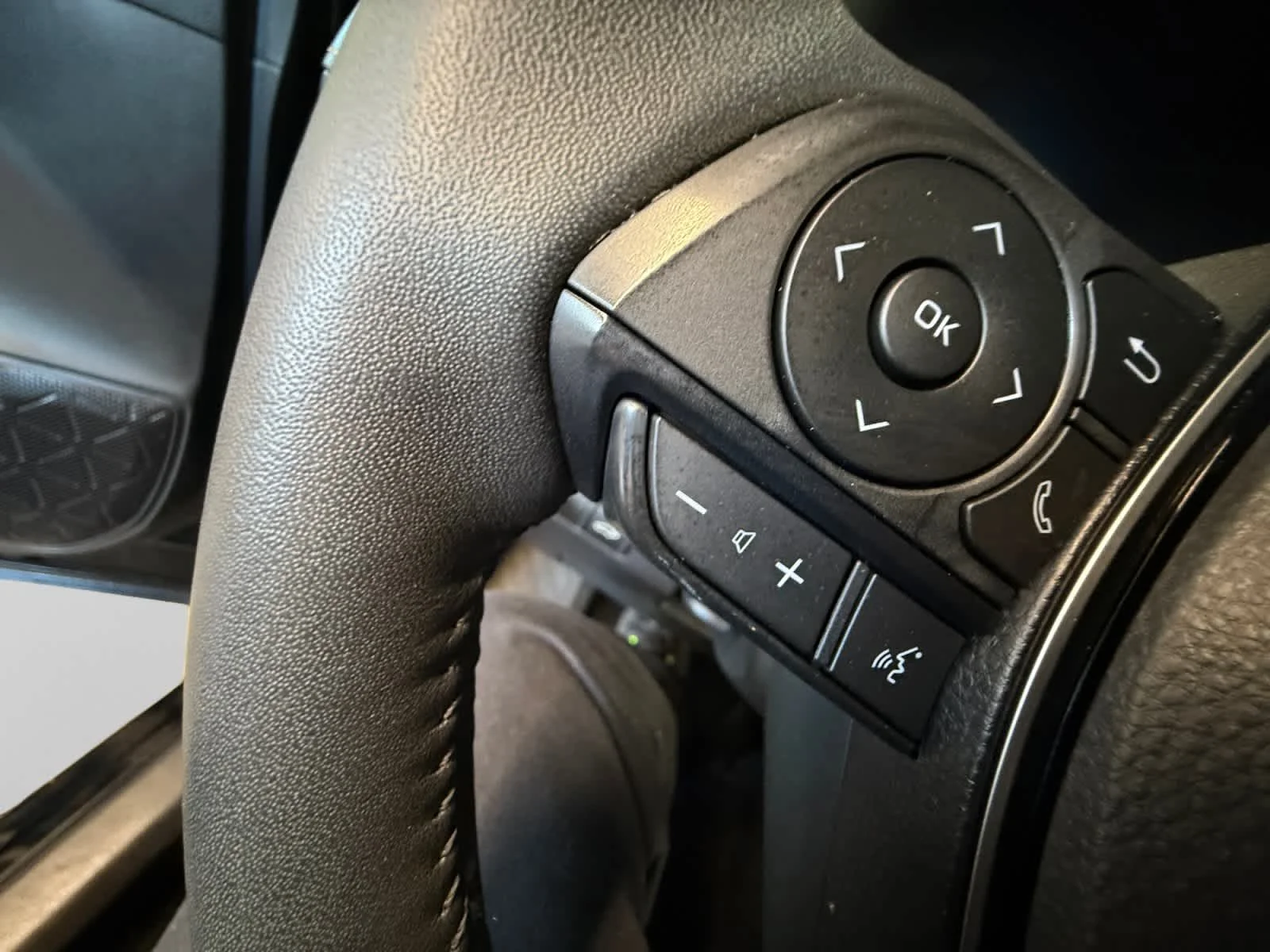 Used 2024 Midnight Black Metallic Toyota XLE image 12