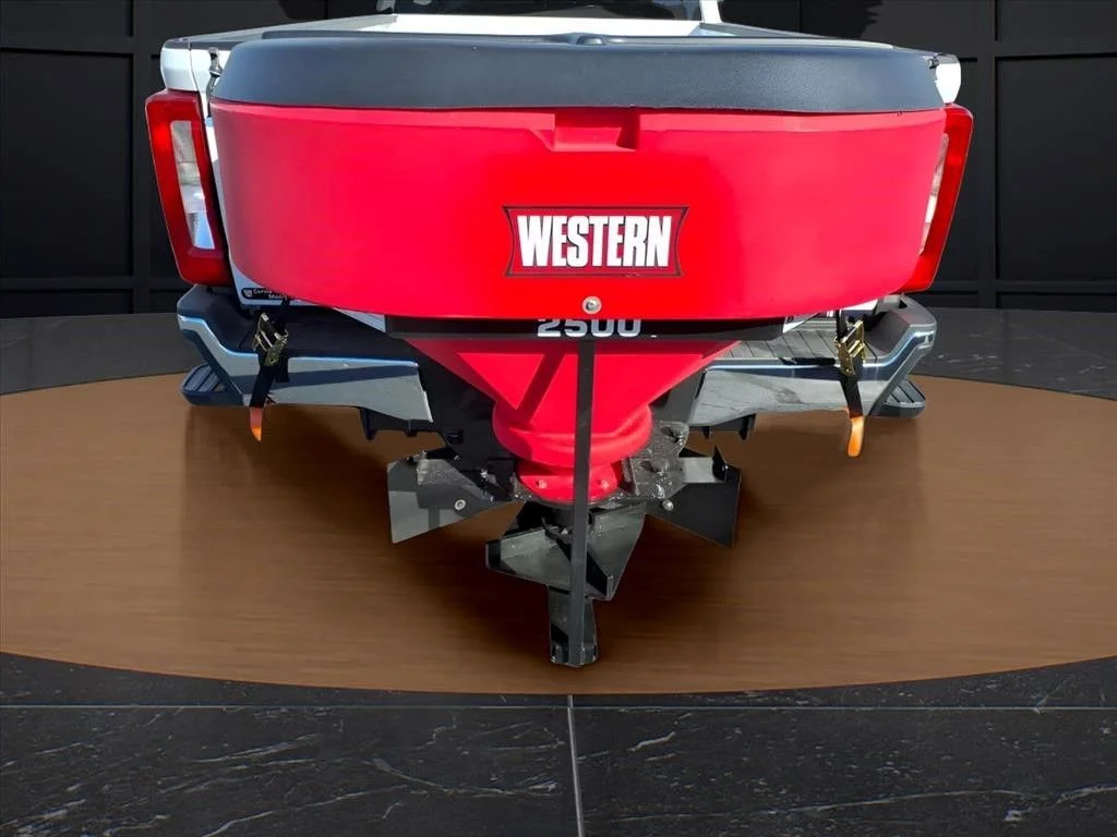 New 2026 Oxford White Ford XL PLOW TRUCK image 31