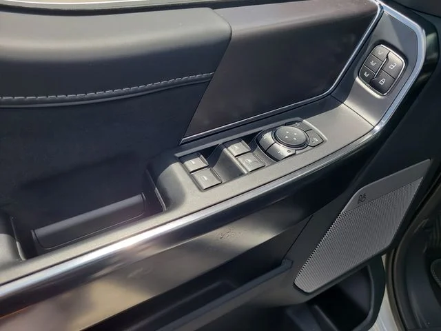 New 2026 Avalanche Ford Platinum image 17