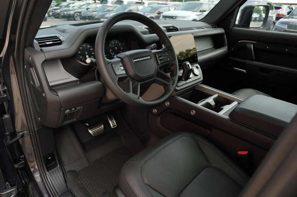 New 2026 Carpathian Grey Land Rover V8 image 12