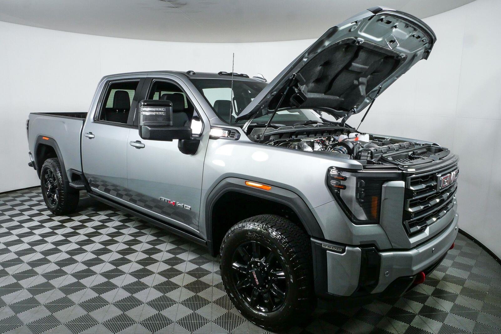 New 2026 Sterling Metallic GMC AT4 image 33