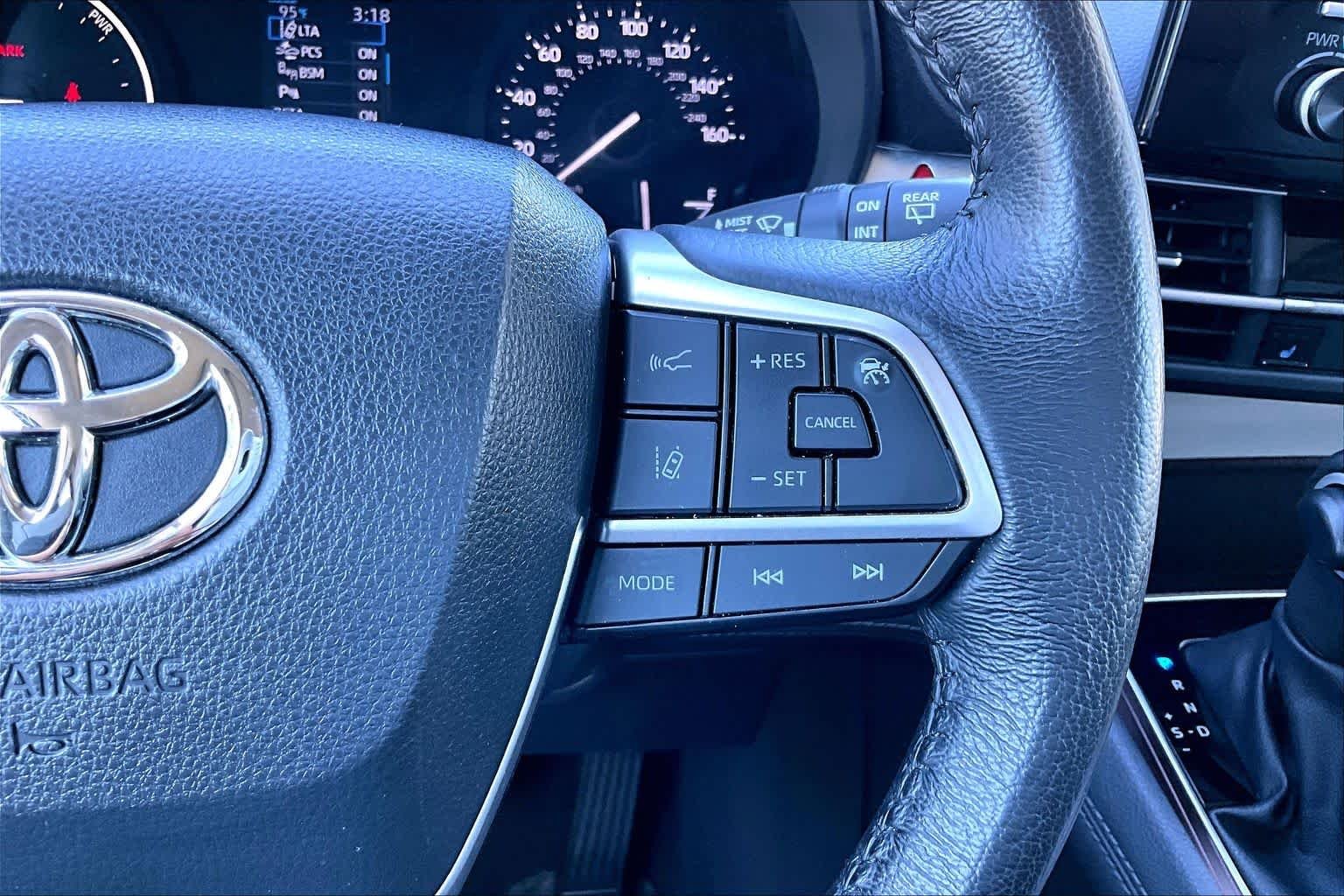 Used 2024 Predawn Gray Mica Toyota XLE image 23