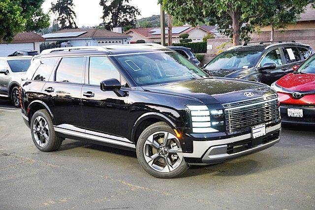 2026 Hyundai Palisade Limited - Photo 3