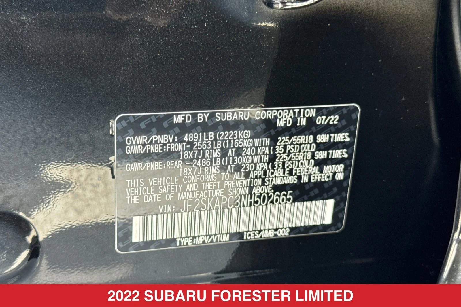 Used 2022 Crystal Black Pearl Subaru Limited image 33