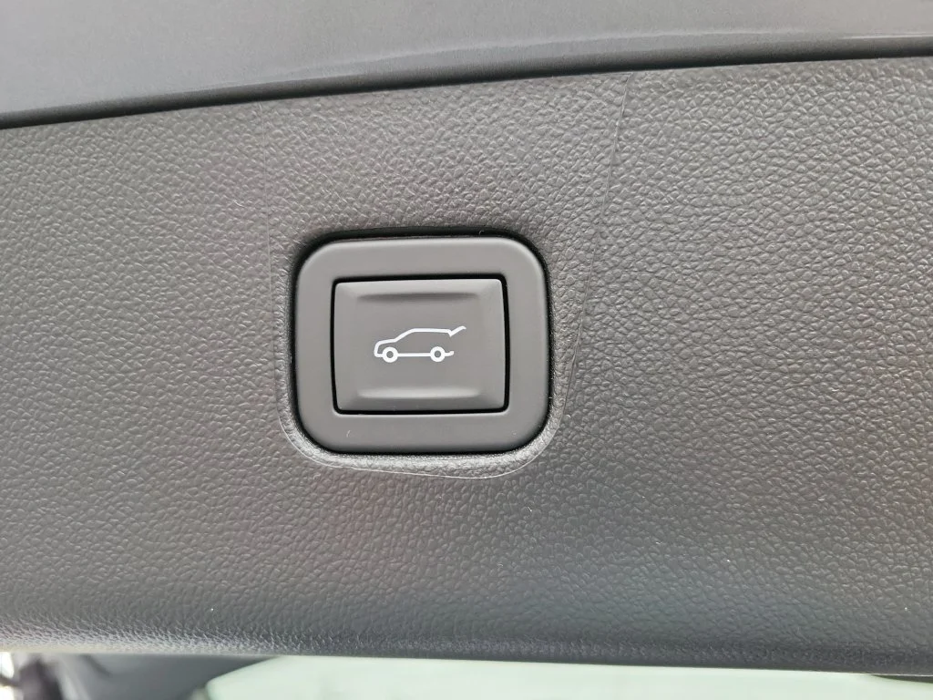 New 2026 Sterling Gray Metallic Chevrolet 2LT image 30