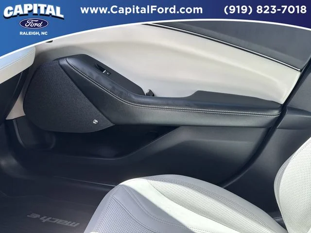 Used 2023 White Ford Premium image 29