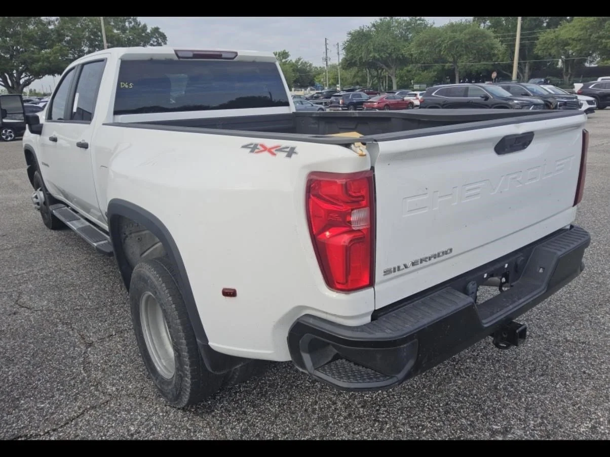 Used 2024 Summit White Chevrolet WT DRW image 4