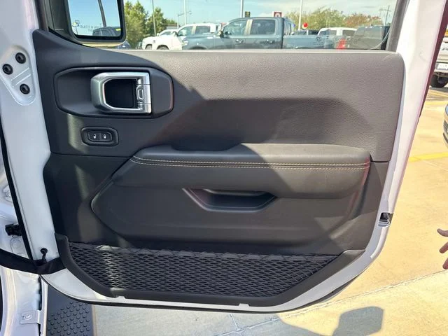 New 2026 White Jeep Sahara image 15