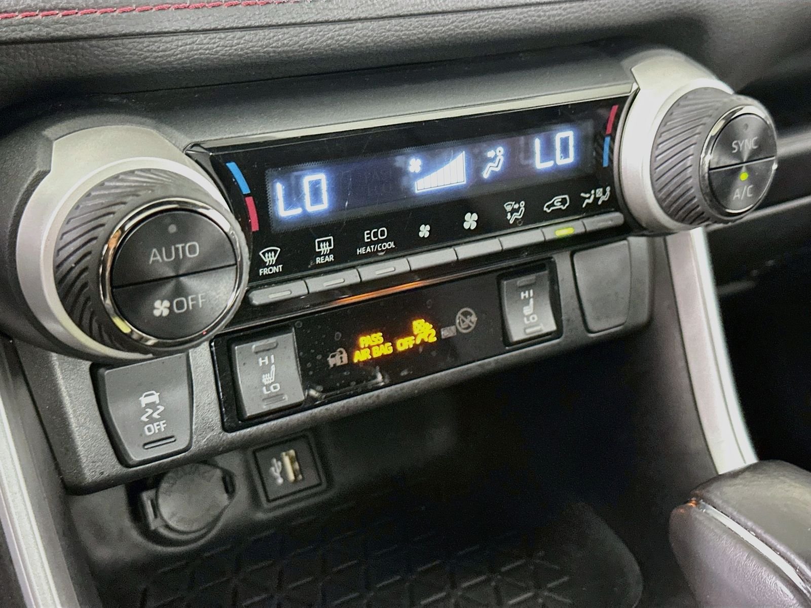 Used 2023 Ice Toyota SE image 15