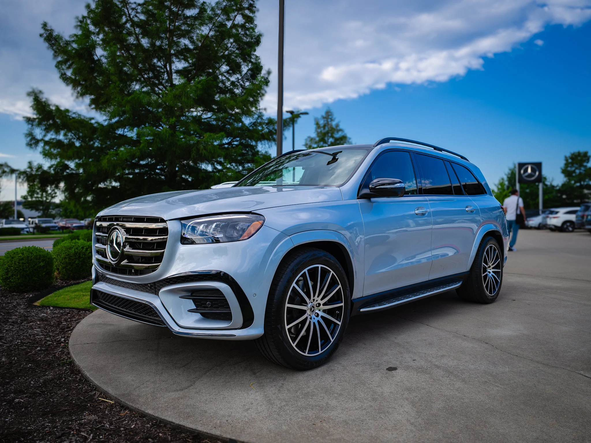 Certified Used 2025 Cirrus Silver Metallic Mercedes-Benz GLS 450 image 8