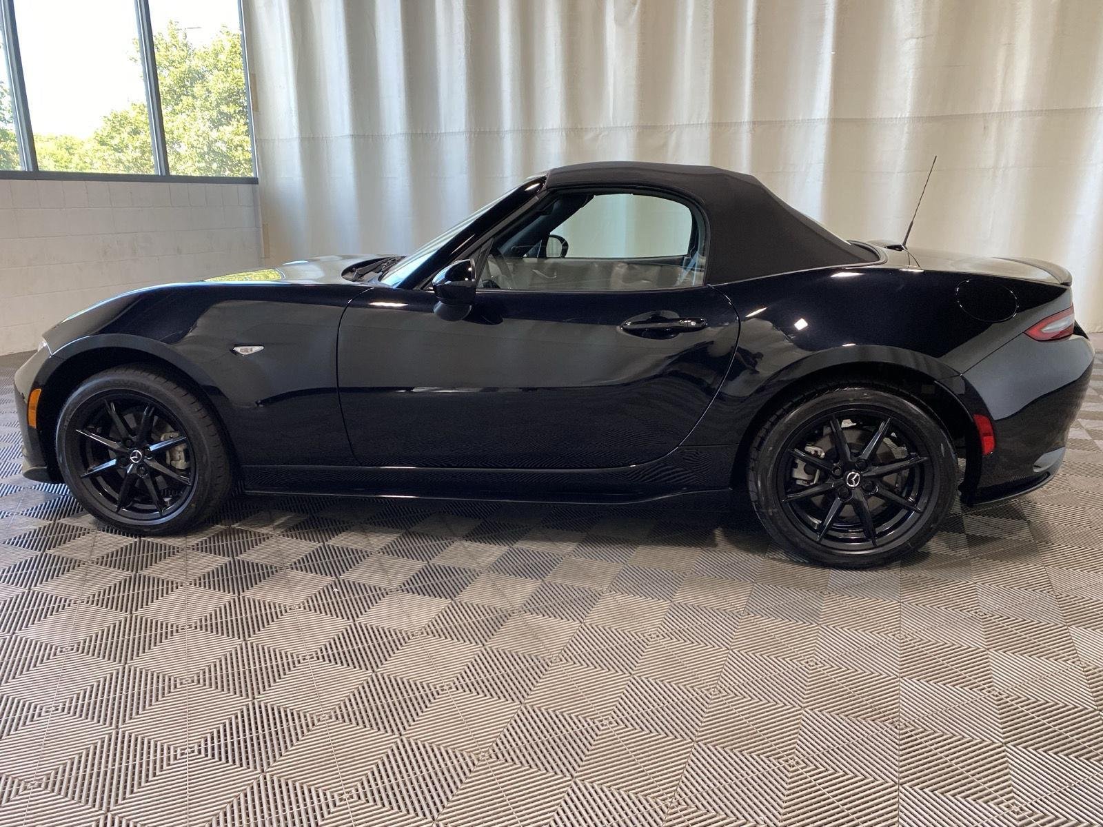 Certified Used 2025 Jet Black Mica Mazda Sport image 4