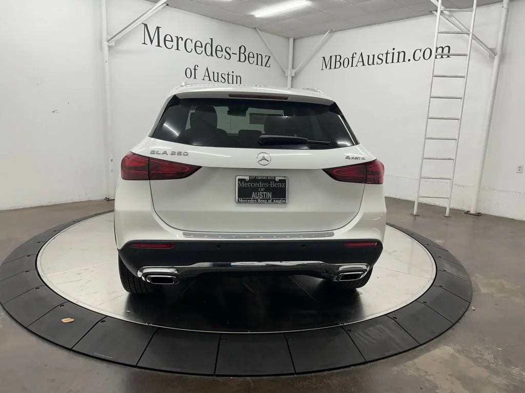 New 2026 White Mercedes-Benz GLA 250 image 6