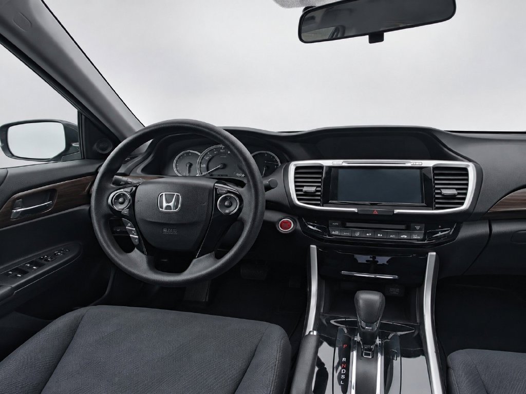Used 2017  Honda EX image 36