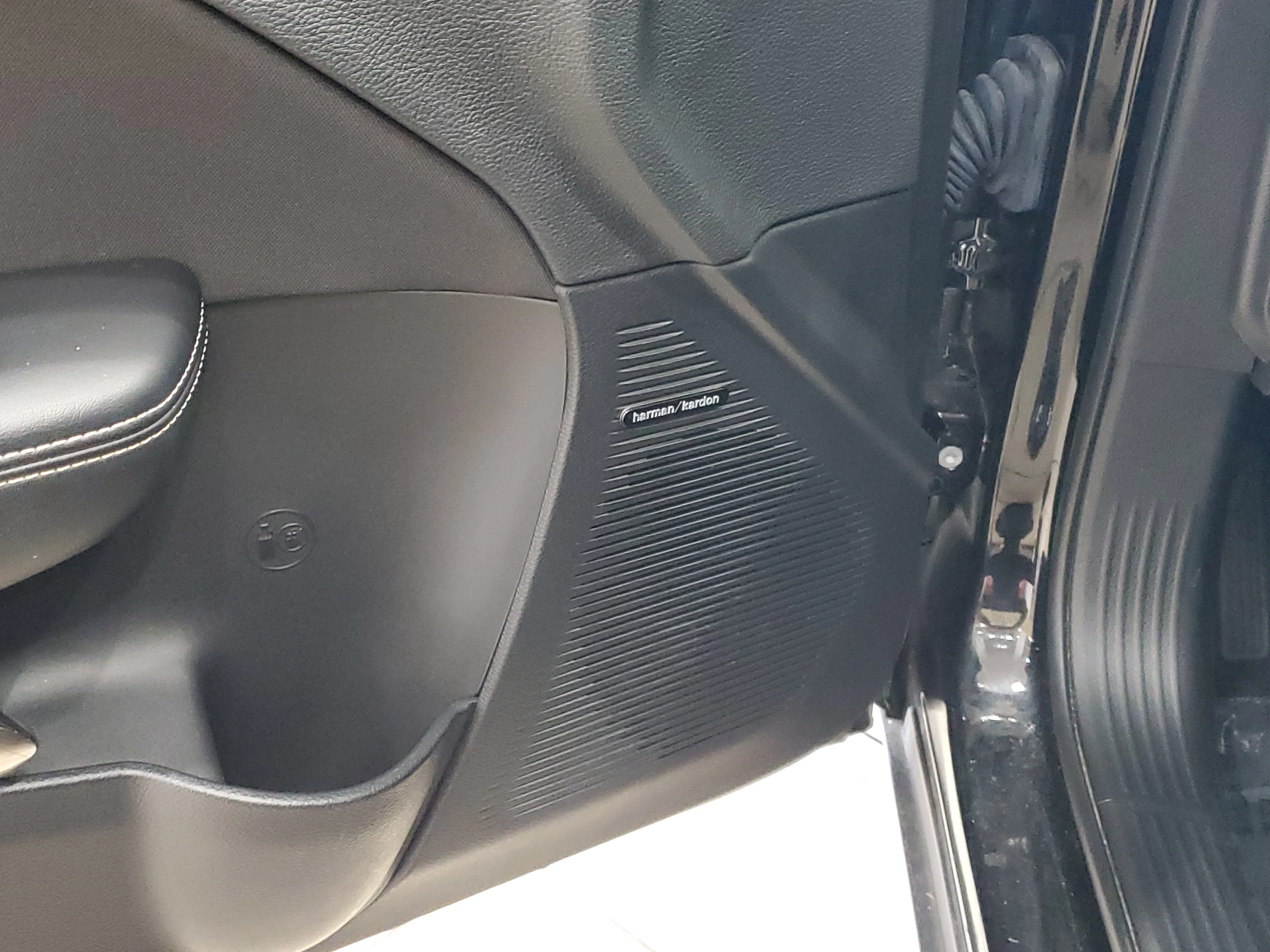 Used 2022 Pitch Black Clearcoat Dodge SRT Hellcat image 22