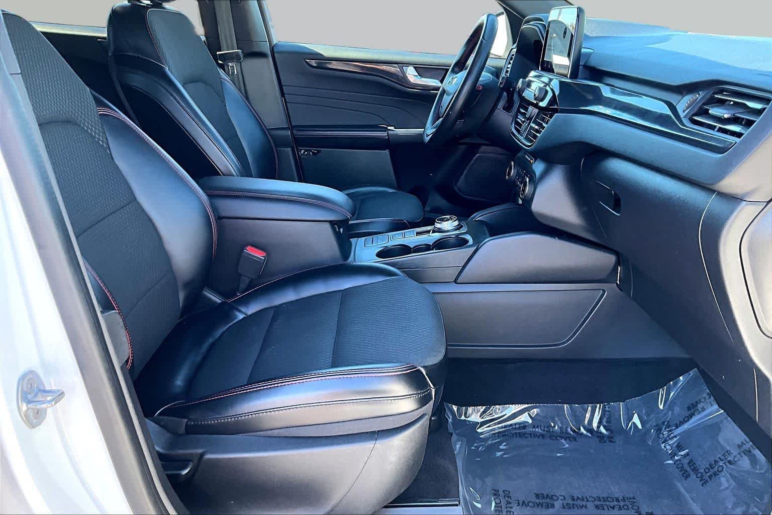 Pre-Owned 2023 Ford Escape ST-Line