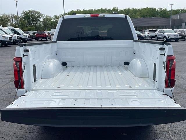 Used 2025 Oxford White Ford XLT image 36