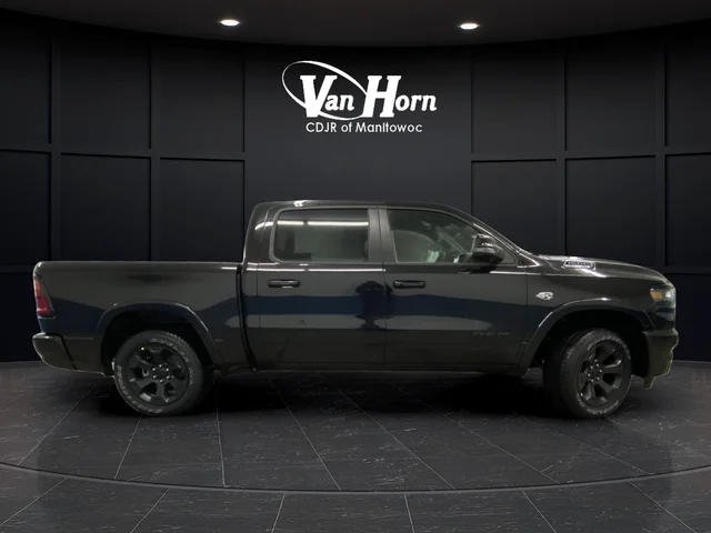 New 2026 Diamond Black Crystal Pearl-Coat Exterior Paint RAM Big Horn/Lone Star image 7