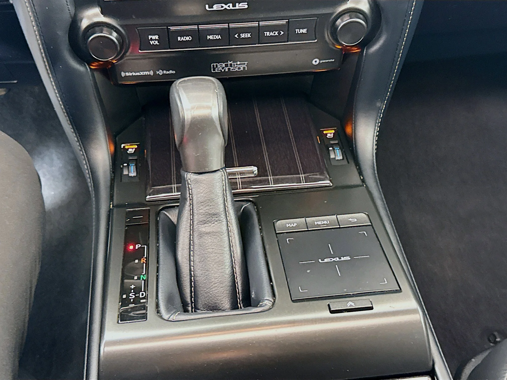2023 Lexus GX LUXURY - Photo 19