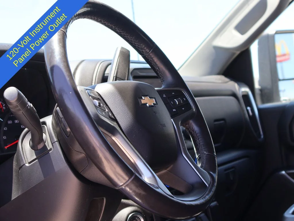 Used 2020 Summit White Chevrolet LT image 25