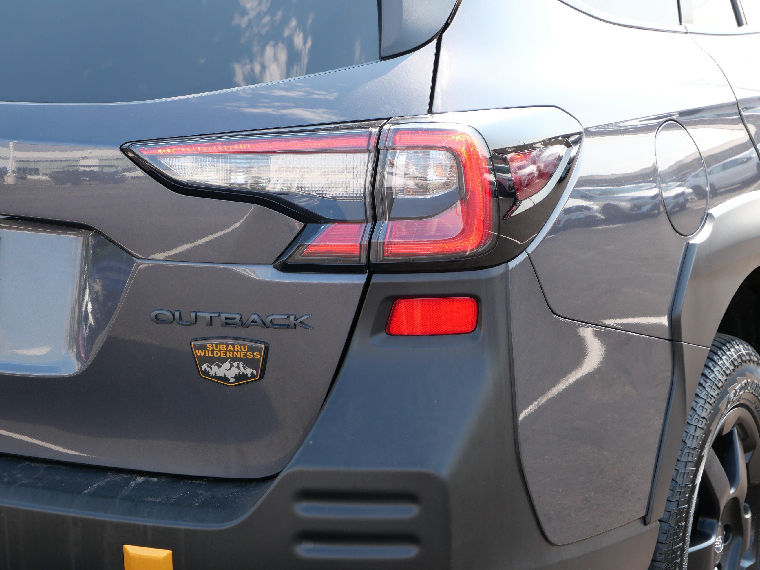 Used 2024 Magnetite Gray Metallic Subaru Wilderness image 17