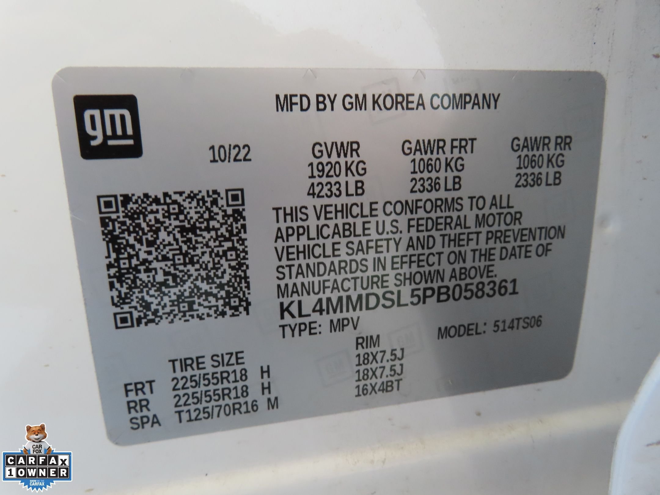 Used 2023 White Buick Select image 26
